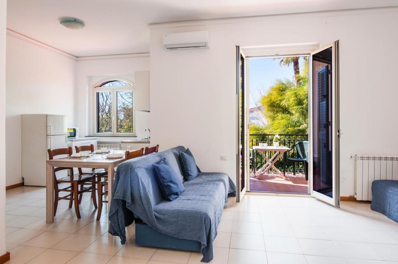 Ortensia Apartments By Wonderful Italy Aci Castello Bagian luar foto