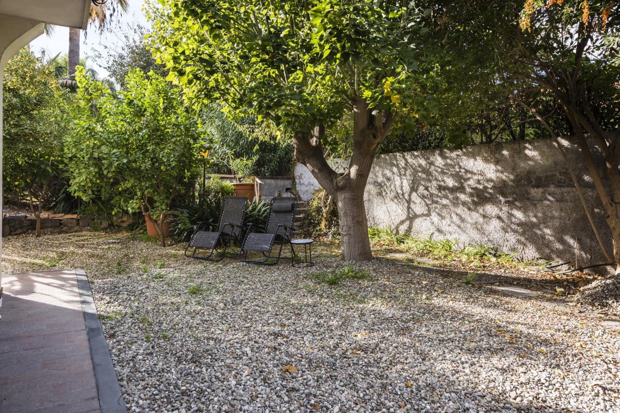 Ortensia Apartments By Wonderful Italy Aci Castello Bagian luar foto